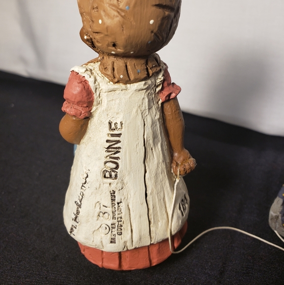 Bonnie & Buttons #184 - Picture 2 of 4